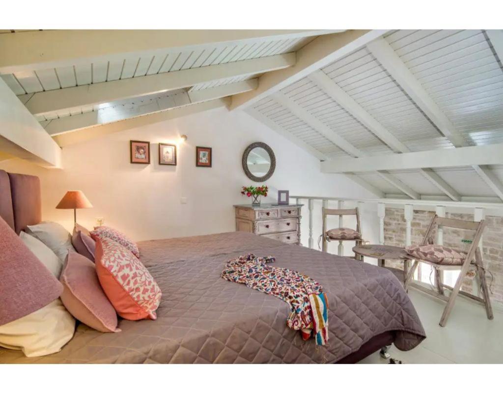 Faye'S Loft Gaios Exterior photo