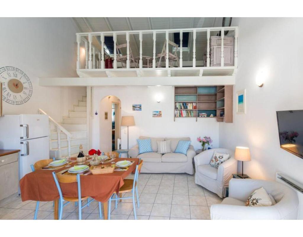 Faye'S Loft Gaios Exterior photo